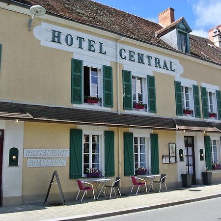 Hotel Le Central Boussac (Limousin) Exterior foto
