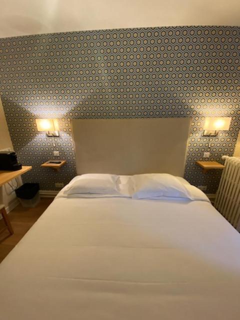 Hotel Le Central Boussac (Limousin) Exterior foto