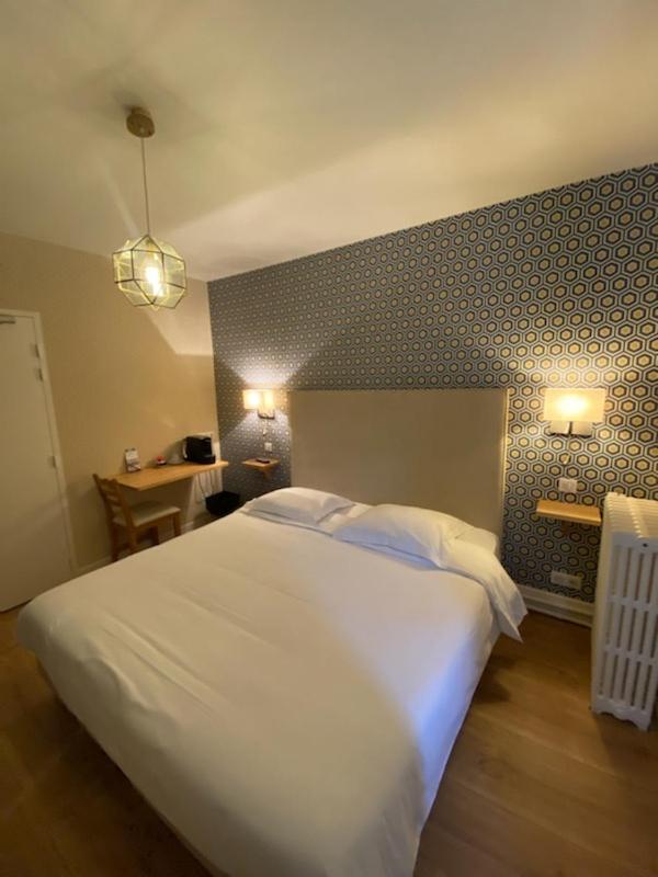 Hotel Le Central Boussac (Limousin) Exterior foto