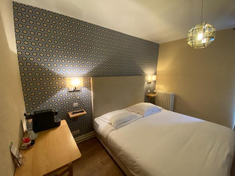 Hotel Le Central Boussac (Limousin) Exterior foto