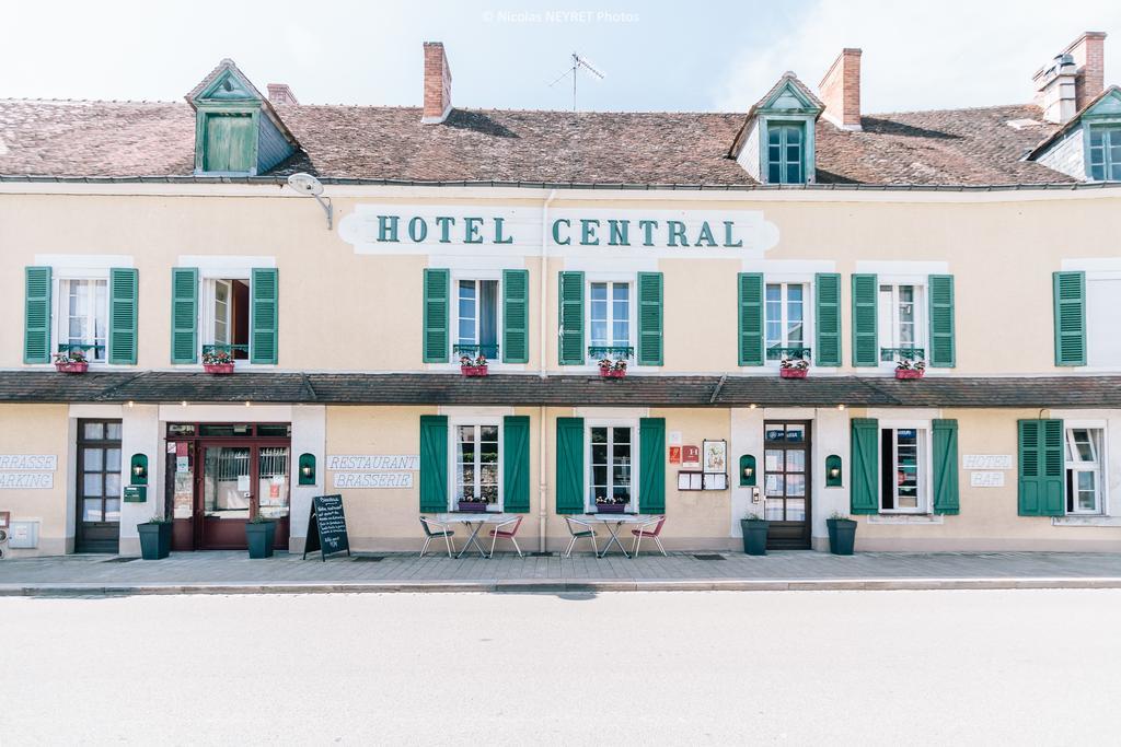 Hotel Le Central Boussac (Limousin) Exterior foto